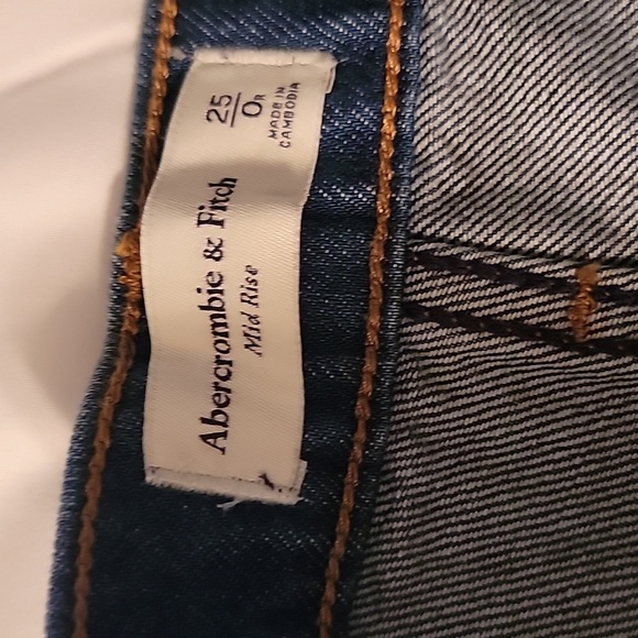 Abercrombie & Fitch Mid Rise wide leg jeans - Picture 4 of 4